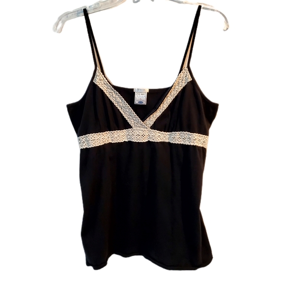 Old Navy Perfect Fit Tank Black with Crochet Trim - Picture 3 of 5
